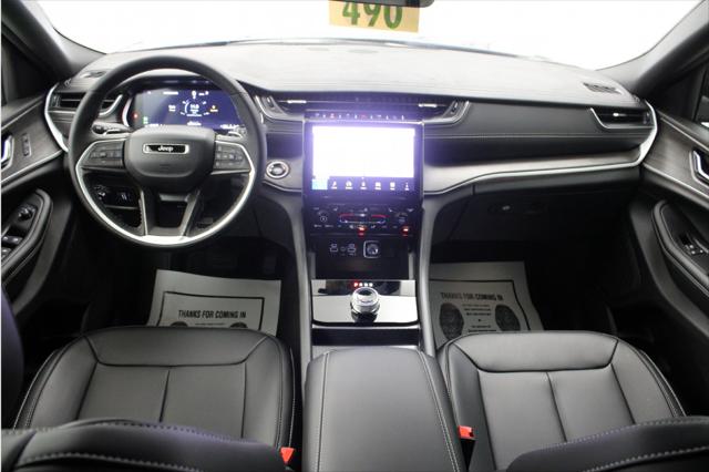 2025 Jeep Grand Cherokee GRAND CHEROKEE LAREDO X 4X2