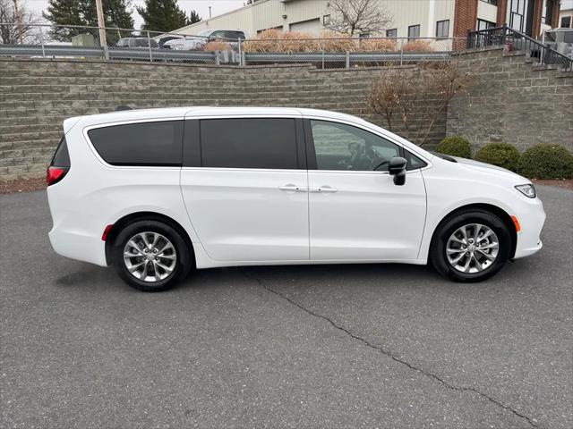 2026 Chrysler Pacifica PACIFICA LIMITED