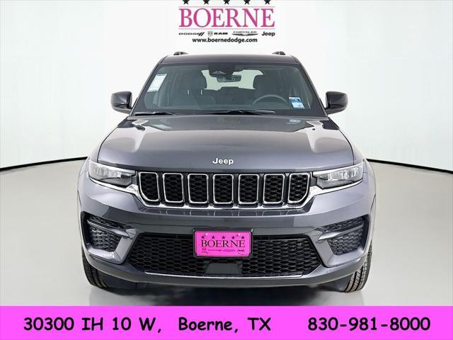 2025 Jeep Grand Cherokee GRAND CHEROKEE LAREDO 4X2