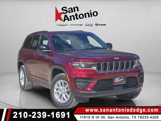 2025 Jeep Grand Cherokee GRAND CHEROKEE LAREDO X 4X4