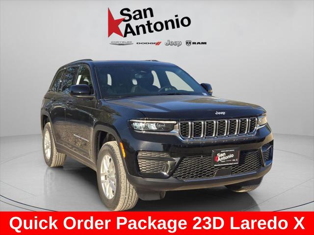 2025 Jeep Grand Cherokee GRAND CHEROKEE LAREDO X 4X4
