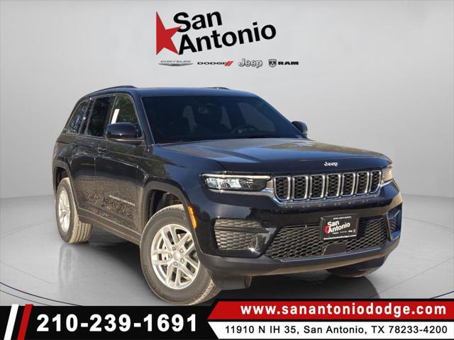 2025 Jeep Grand Cherokee GRAND CHEROKEE LAREDO X 4X4