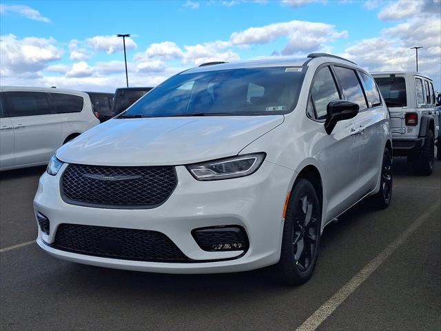 2026 Chrysler Pacifica PACIFICA SELECT AWD