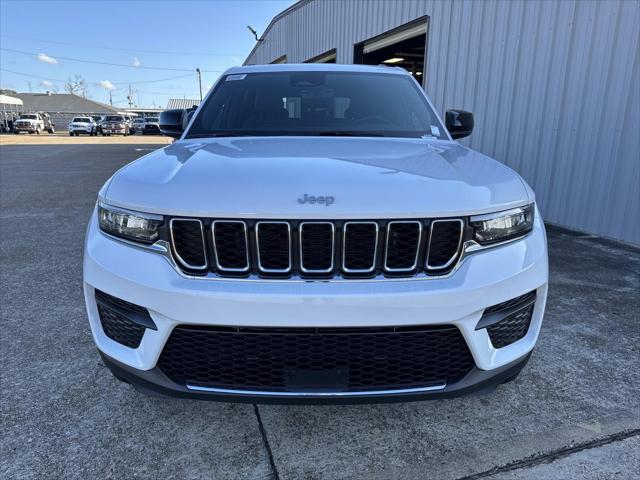 2025 Jeep Grand Cherokee GRAND CHEROKEE LAREDO 4X2