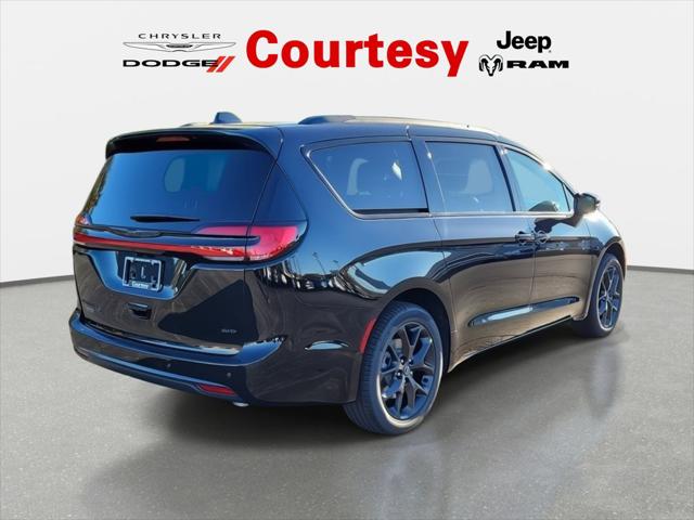2026 Chrysler Pacifica PACIFICA SELECT AWD