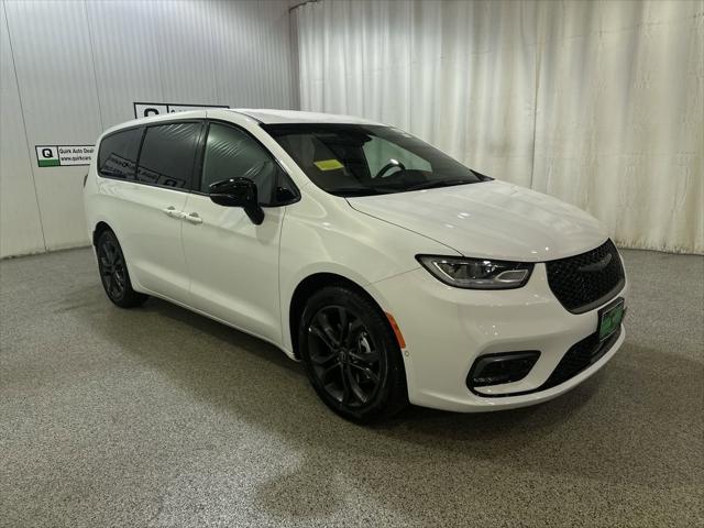 2026 Chrysler Pacifica PACIFICA SELECT 2026 Chrysler Pacifica PACIFICA SELECT