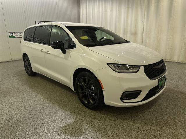 2026 Chrysler Pacifica PACIFICA SELECT 2026 Chrysler Pacifica PACIFICA SELECT