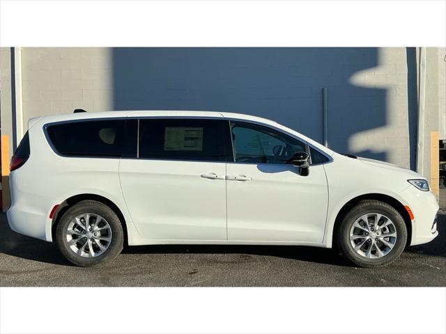2026 Chrysler Pacifica PACIFICA SELECT AWD 2026 Chrysler Pacifica PACIFICA SELECT AWD
