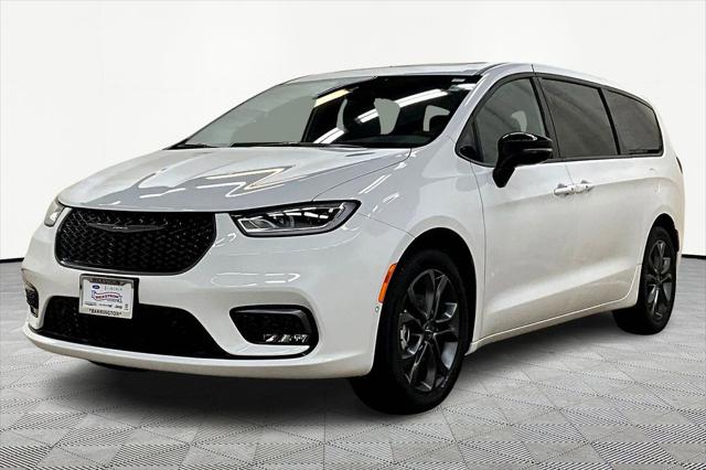 2026 Chrysler Pacifica PACIFICA SELECT