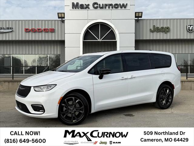 2026 Chrysler Pacifica PACIFICA SELECT AWD