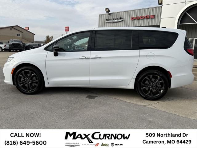 2026 Chrysler Pacifica PACIFICA SELECT AWD