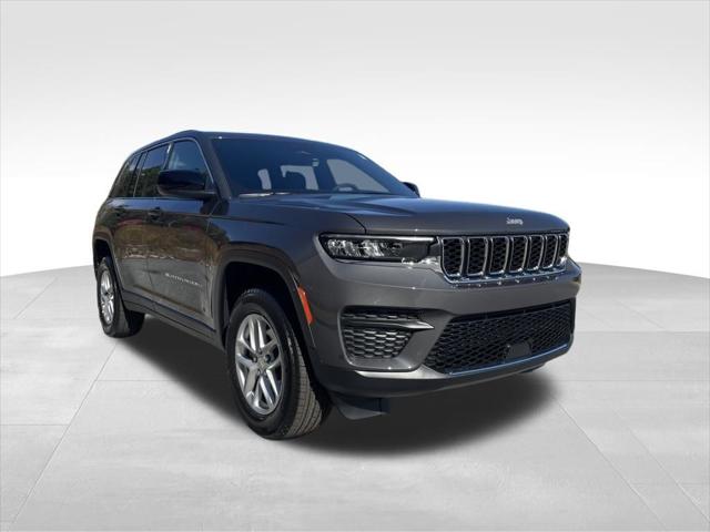 2025 Jeep Grand Cherokee GRAND CHEROKEE LAREDO X 4X2