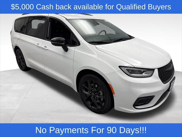 2026 Chrysler Pacifica PACIFICA SELECT AWD