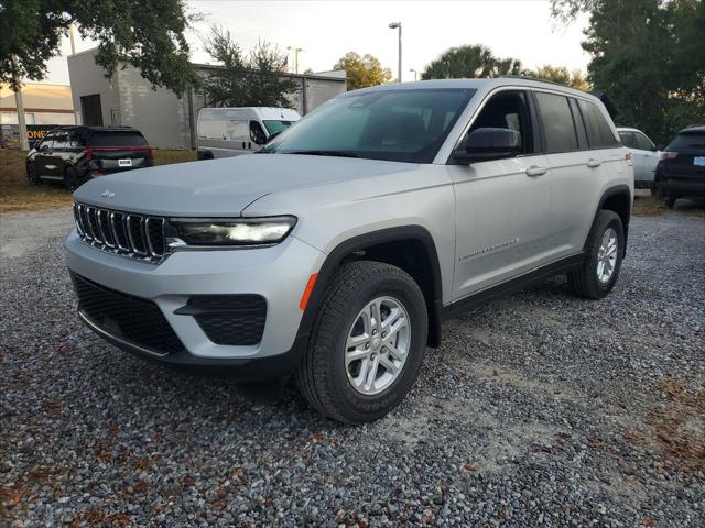 2025 Jeep Grand Cherokee GRAND CHEROKEE LAREDO 4X2