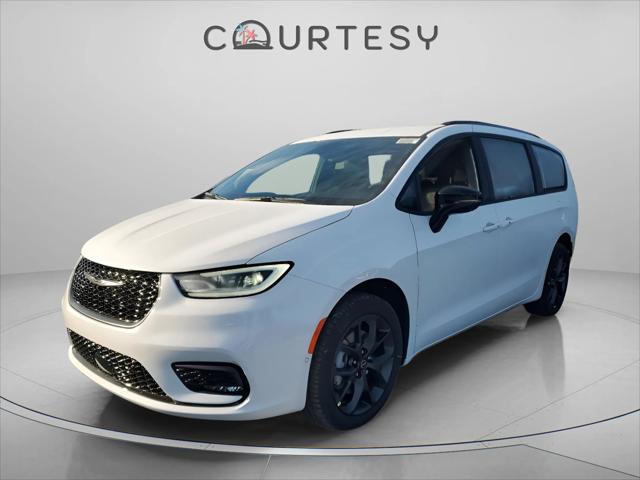 2026 Chrysler Pacifica PACIFICA SELECT AWD