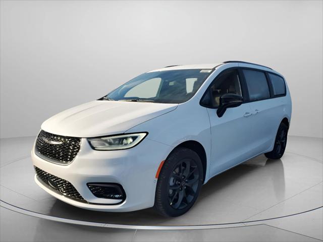 2026 Chrysler Pacifica PACIFICA SELECT AWD