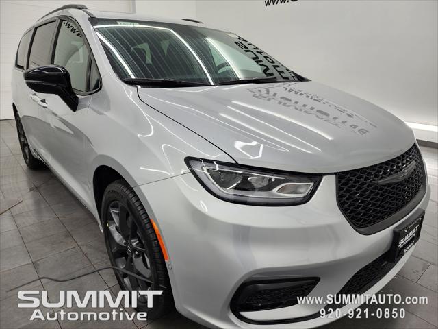 2026 Chrysler Pacifica PACIFICA SELECT AWD