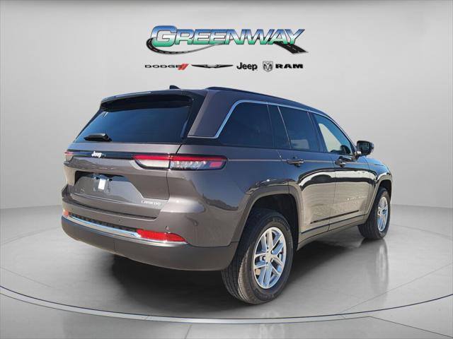 2025 Jeep Grand Cherokee GRAND CHEROKEE LAREDO X 4X2