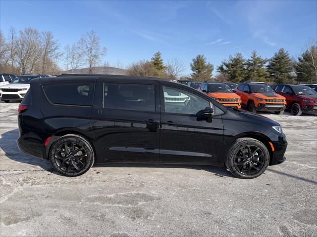 2026 Chrysler Pacifica PACIFICA LIMITED AWD 2026 Chrysler Pacifica PACIFICA LIMITED AWD