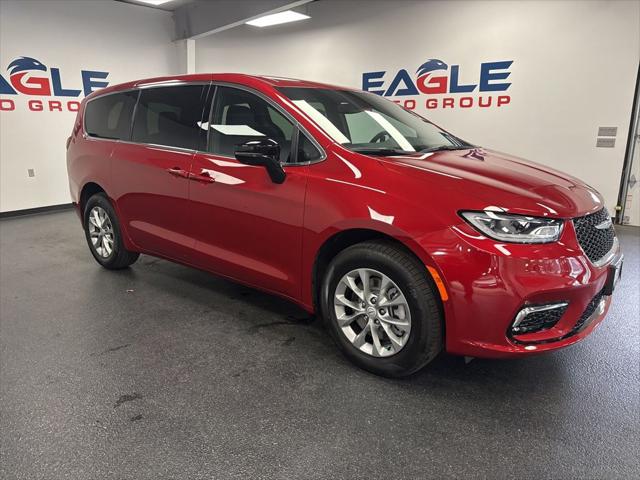 2026 Chrysler Pacifica PACIFICA SELECT AWD