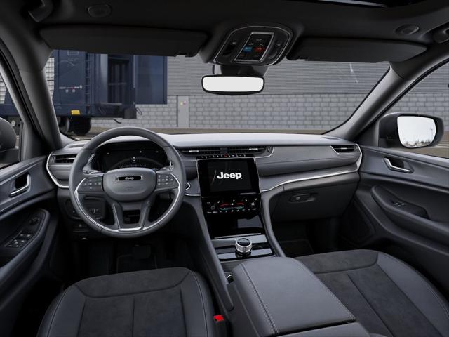 2025 Jeep Grand Cherokee Unknown
