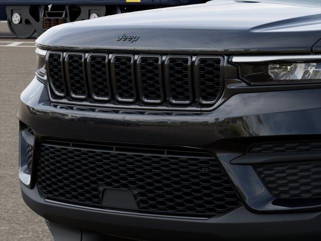 2025 Jeep Grand Cherokee Unknown