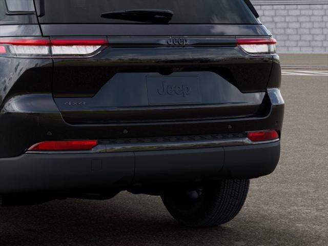 2025 Jeep Grand Cherokee Unknown