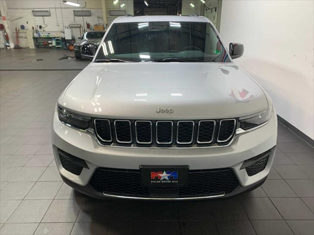 2025 Jeep Grand Cherokee GRAND CHEROKEE LAREDO X 4X4 2025 Jeep Grand Cherokee GRAND CHEROKEE LAREDO X 4X4
