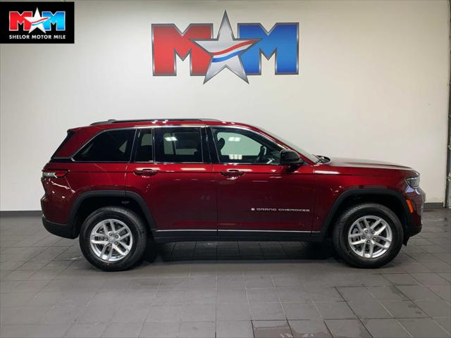 2025 Jeep Grand Cherokee GRAND CHEROKEE LAREDO X 4X4
