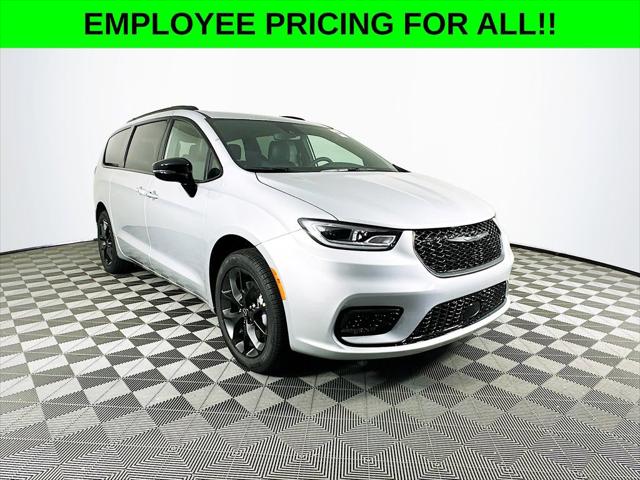 2026 Chrysler Pacifica PACIFICA SELECT AWD