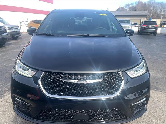 2026 Chrysler Pacifica PACIFICA SELECT AWD