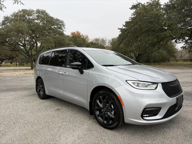 2026 Chrysler Pacifica PACIFICA LIMITED 2026 Chrysler Pacifica PACIFICA LIMITED