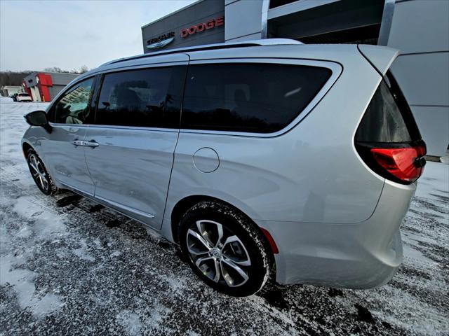 2026 Chrysler Pacifica Pinnacle AWD