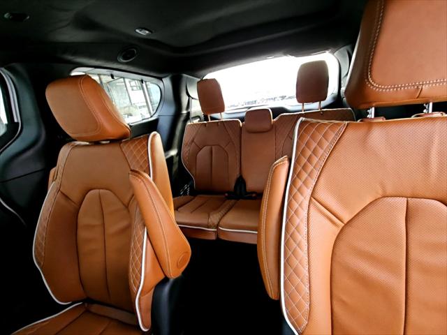 2026 Chrysler Pacifica Pinnacle AWD