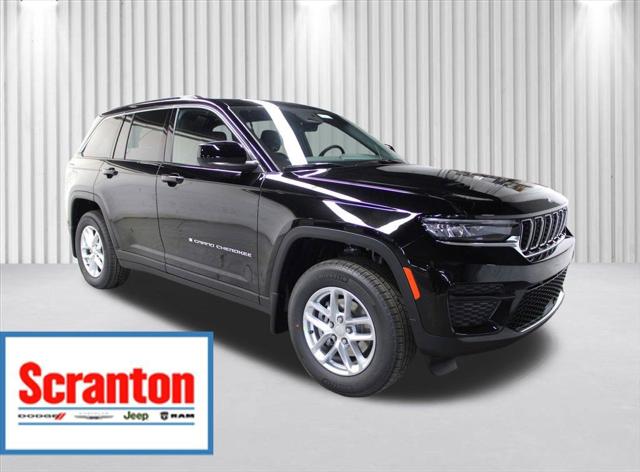 2025 Jeep Grand Cherokee GRAND CHEROKEE LAREDO X 4X4