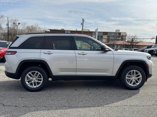 2025 Jeep Grand Cherokee Laredo X 4x4