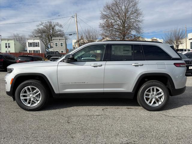 2025 Jeep Grand Cherokee Laredo X 4x4