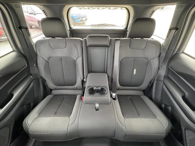 2025 Jeep Grand Cherokee Laredo X 4x4