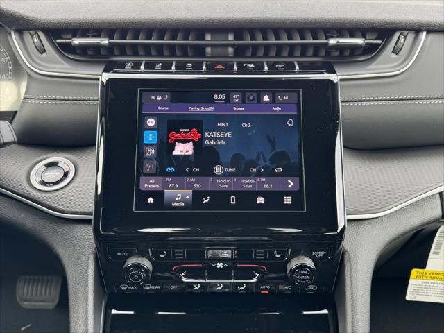 2025 Jeep Grand Cherokee Laredo X 4x4