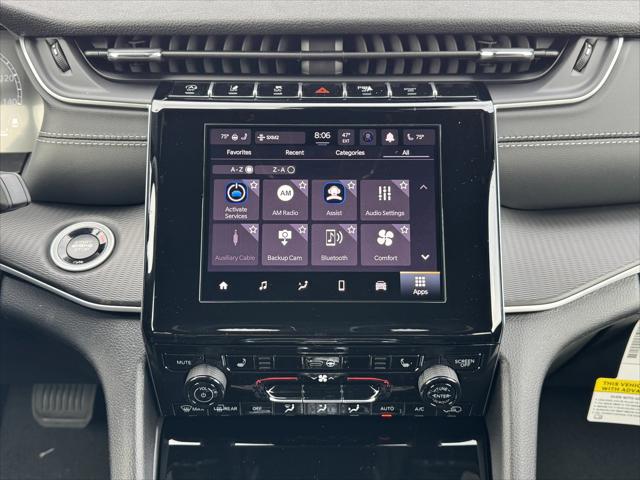 2025 Jeep Grand Cherokee Laredo X 4x4