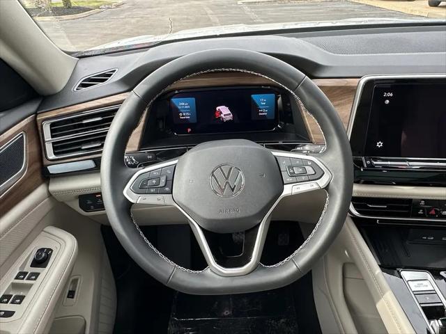 2026 Volkswagen Atlas SE with Technology