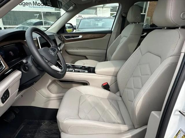 2026 Volkswagen Atlas SE with Technology