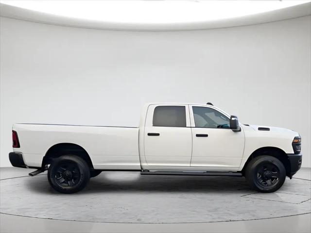 2026 Ram 3500 Tradesman Crew Cab 4x4 8' Box