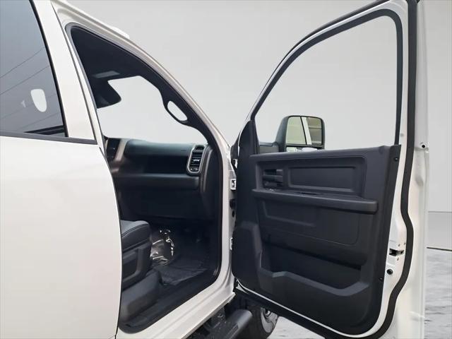 2026 Ram 3500 Tradesman Crew Cab 4x4 8' Box