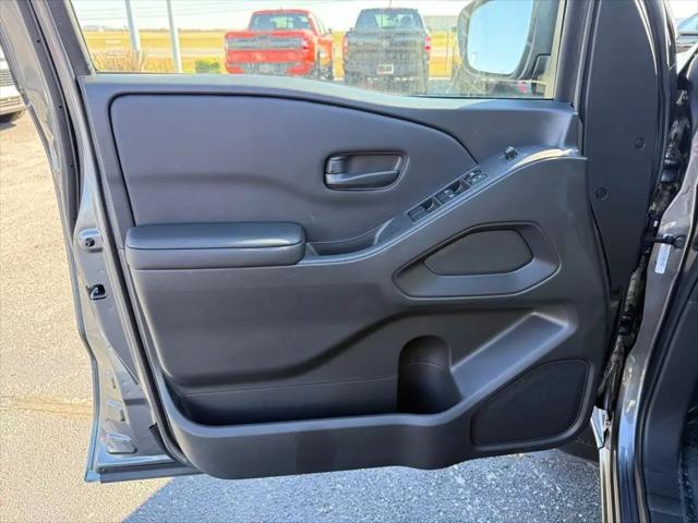 2026 Nissan Frontier Crew Cab Long Bed SV 4x2