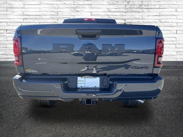 2026 RAM Ram 2500 RAM 2500 BLACK EXPRESS CREW CAB 4X4 64 BOX