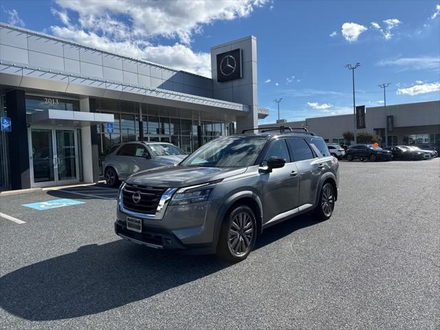 2022 Nissan Pathfinder SL 2WD