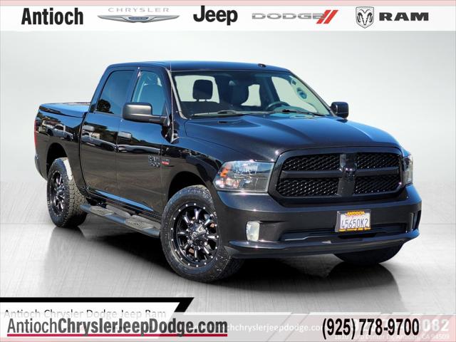 2017 RAM 1500 Express Crew Cab 4x4 57 Box