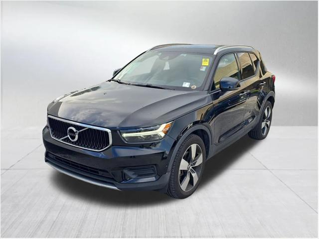 2019 Volvo XC40 T5 Momentum