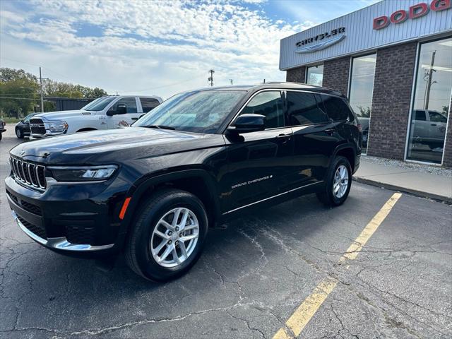 2023 Jeep Grand Cherokee L Laredo 4x4 2023 Jeep Grand Cherokee L Laredo 4x4